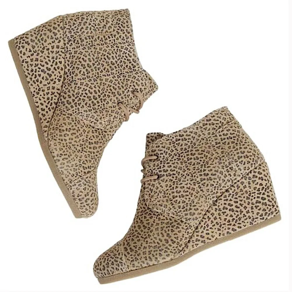 Toms | Women’s tan/black Kala Desert Cheetah Leopard Print Wedge laceup shoe 7.5